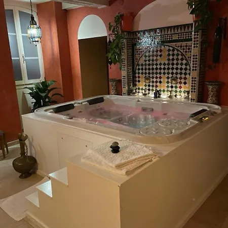 Chateau De D'hotes 4*
