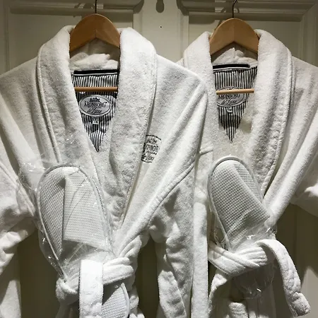 Chateau De D'hotes B&B