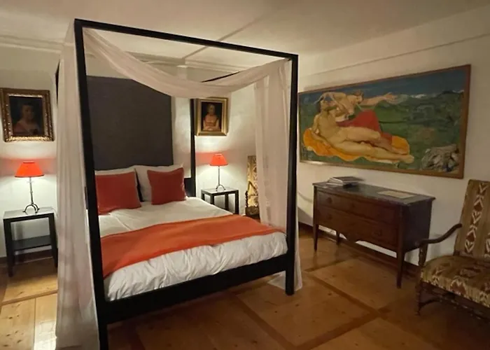 Chateau De D'hotes Bed & Breakfast 4*