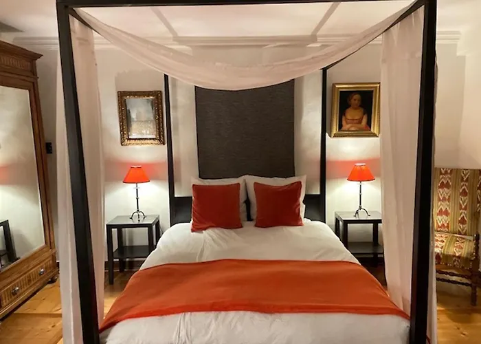 Chateau De D'hotes 4*