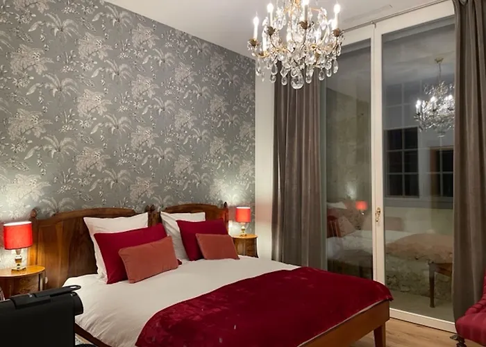 Chateau De D'hotes Bed & Breakfast