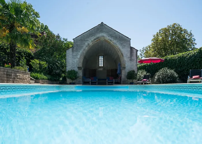 Château De D'hôtes Mathod