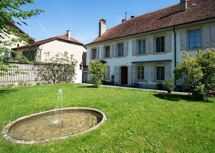Château De D'hôtes Alojamento de Acomodação e Pequeno-almoço Mathod